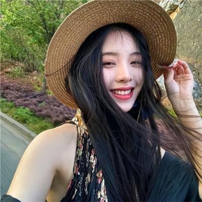 玛丽的白色连衣裙