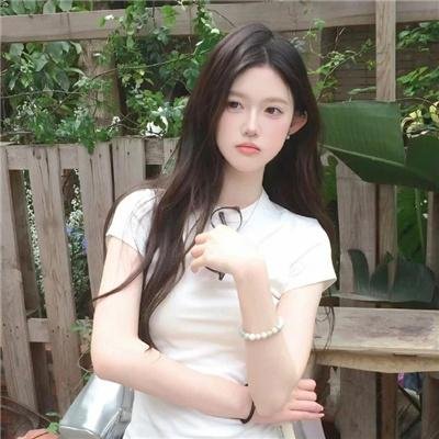 芙蓉女